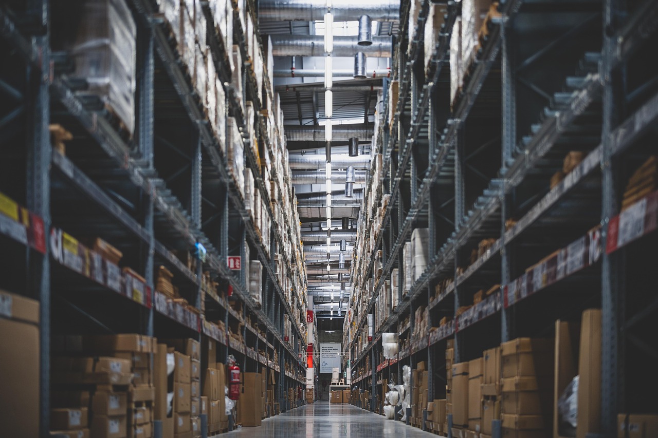 Jak działa magazyn e-commerce, który nadąża za sprzedażą?
